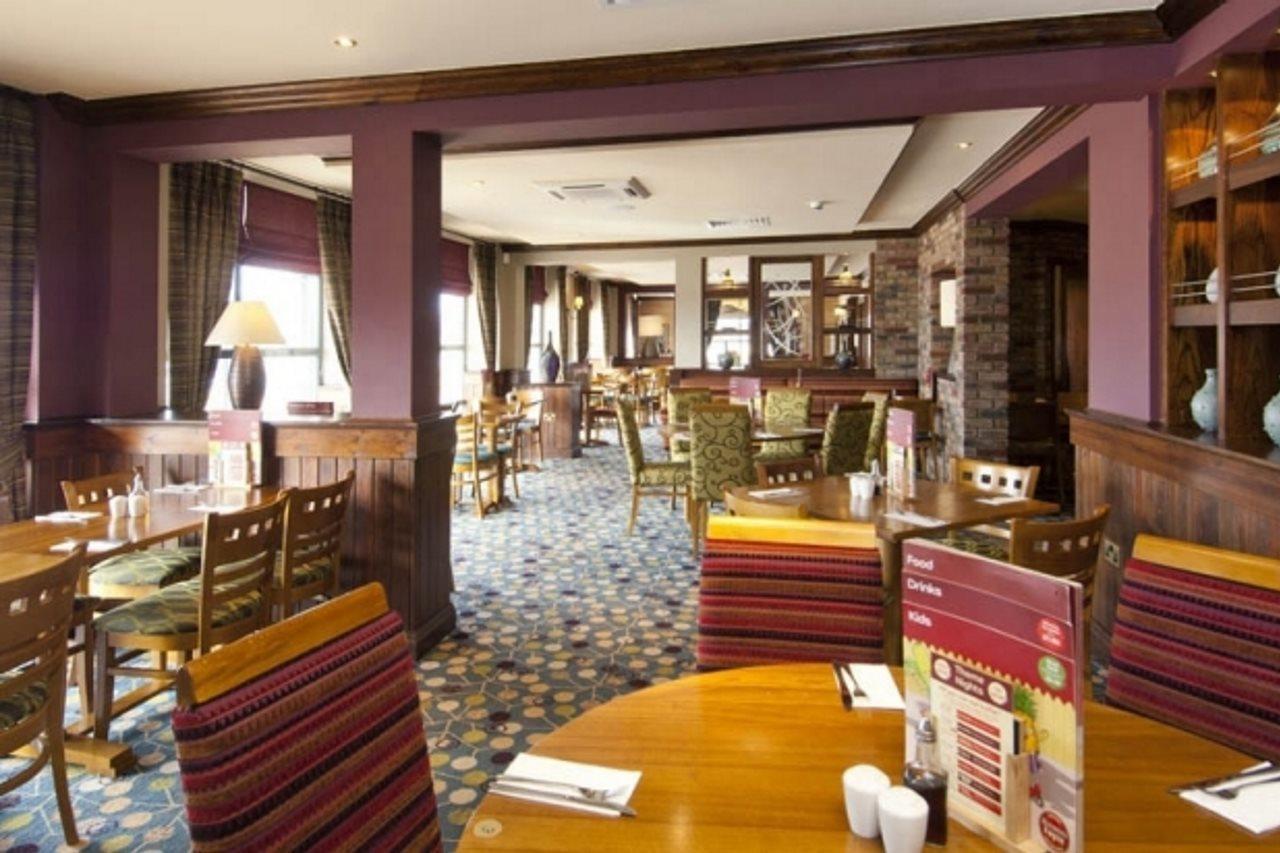 Premier Inn Χέιλ Εξωτερικό φωτογραφία